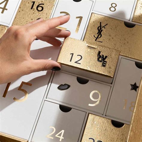 advent calendar 2021 ysl|Calendario dell'Avvento YSL Beauty Natale 2021 .